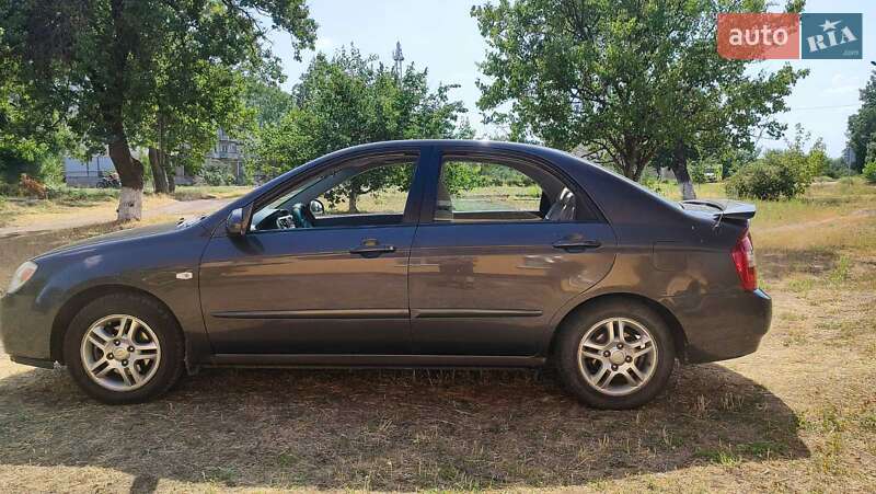Седан Kia Cerato 2006 в Вознесенске