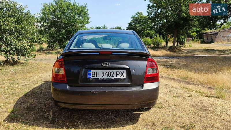 Седан Kia Cerato 2006 в Вознесенске