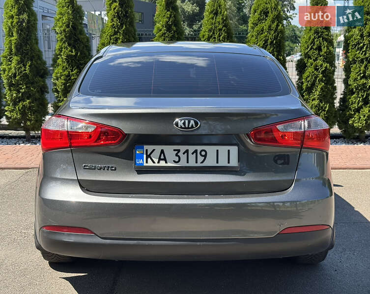 Седан Kia Cerato 2013 в Киеве