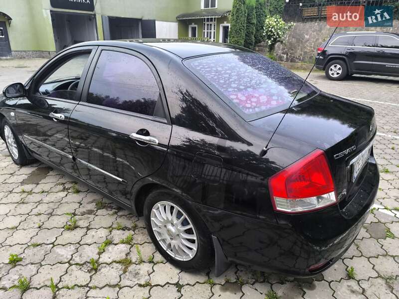Седан Kia Cerato 2007 в Чернівцях