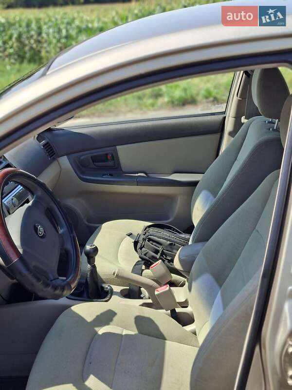 Седан Kia Cerato 2006 в Соснице