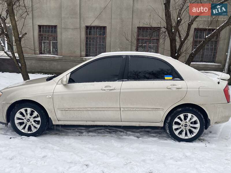 Седан Kia Cerato 2006 в Харькове