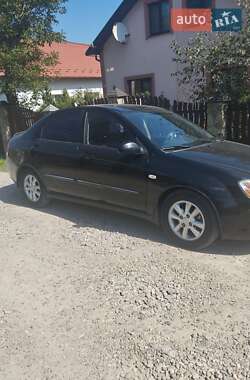 Седан Kia Cerato 2007 в Долині