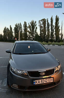 Седан Kia Cerato 2011 в Хмельницькому