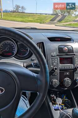 Седан Kia Cerato 2009 в 