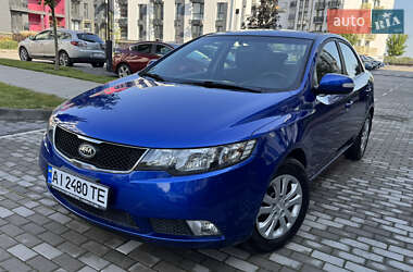 Седан Kia Cerato 2009 в Киеве
