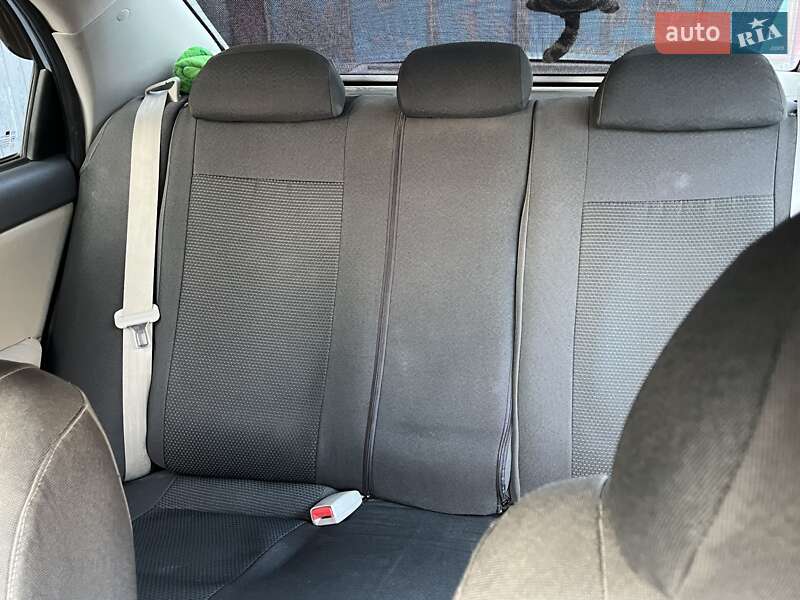 Седан Kia Cerato 2007 в Сумах