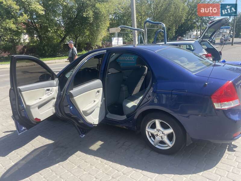 Седан Kia Cerato 2007 в Львові