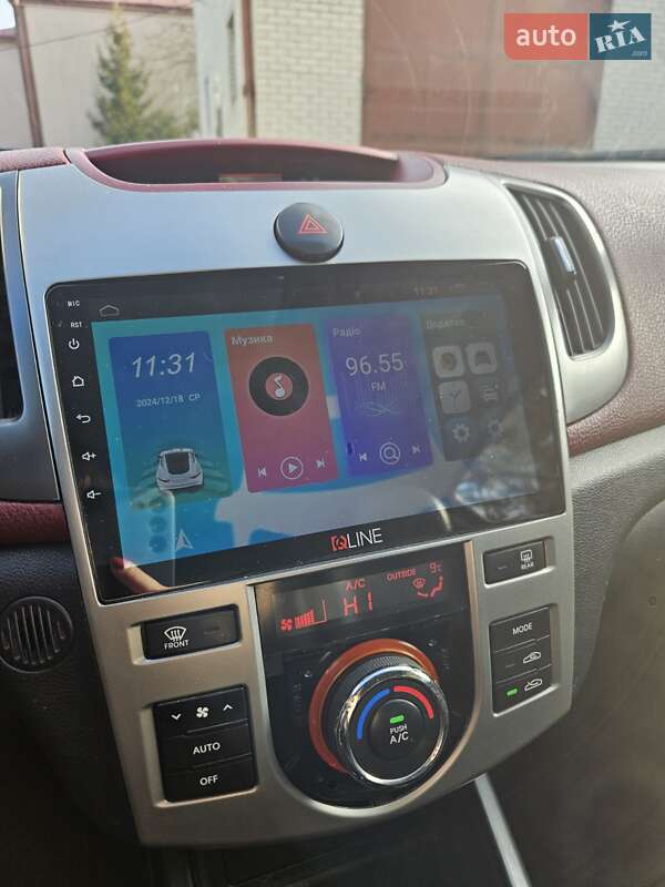 Купе Kia Cerato 2010 в Львове