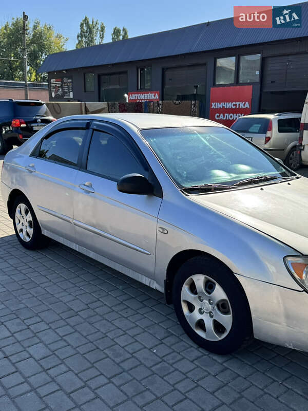 Седан Kia Cerato 2006 в Полтаві