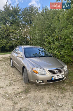 Седан Kia Cerato 2006 в Городенці