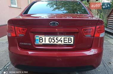 Седан Kia Cerato 2009 в Зенькове