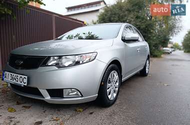 Седан Kia Cerato 2012 в Вишневом