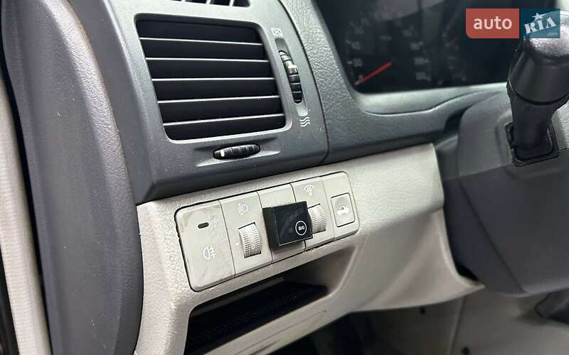 Седан Kia Cerato 2005 в Черновцах