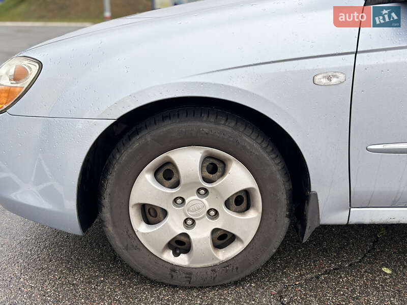 Седан Kia Cerato 2008 в Киеве