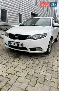 Седан Kia Cerato 2011 в Одесі