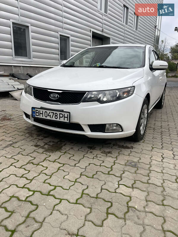 Седан Kia Cerato 2011 в Одессе