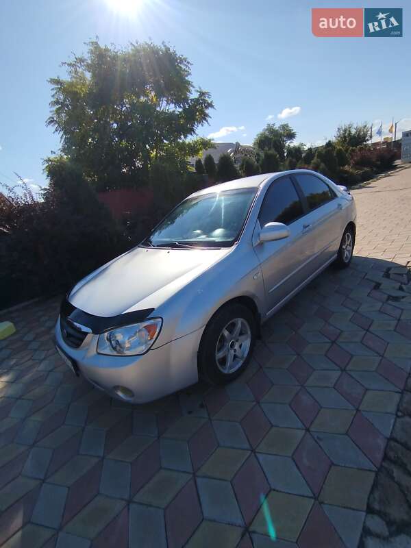 Седан Kia Cerato 2004 в Біляївці