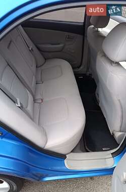 Седан Kia Cerato 2007 в 