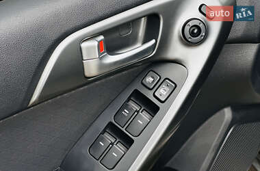 Седан Kia Cerato 2011 в 
