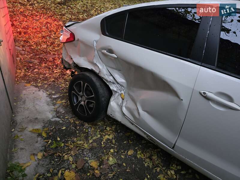 Седан Kia Cerato 2013 в Бердичеве