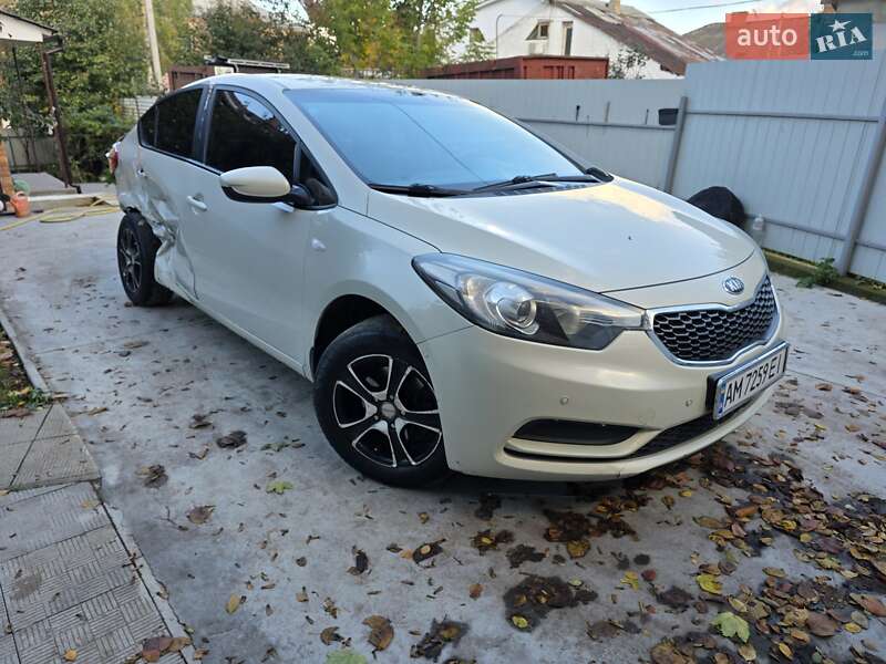 Седан Kia Cerato 2013 в Бердичеве