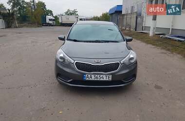 Седан Kia Cerato 2013 в Києві