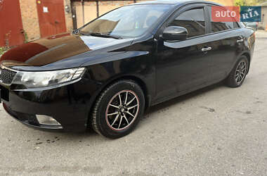 Седан Kia Cerato 2010 в 
