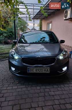 Седан Kia Cerato 2012 в Первомайске
