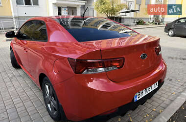Купе Kia Cerato 2010 в 