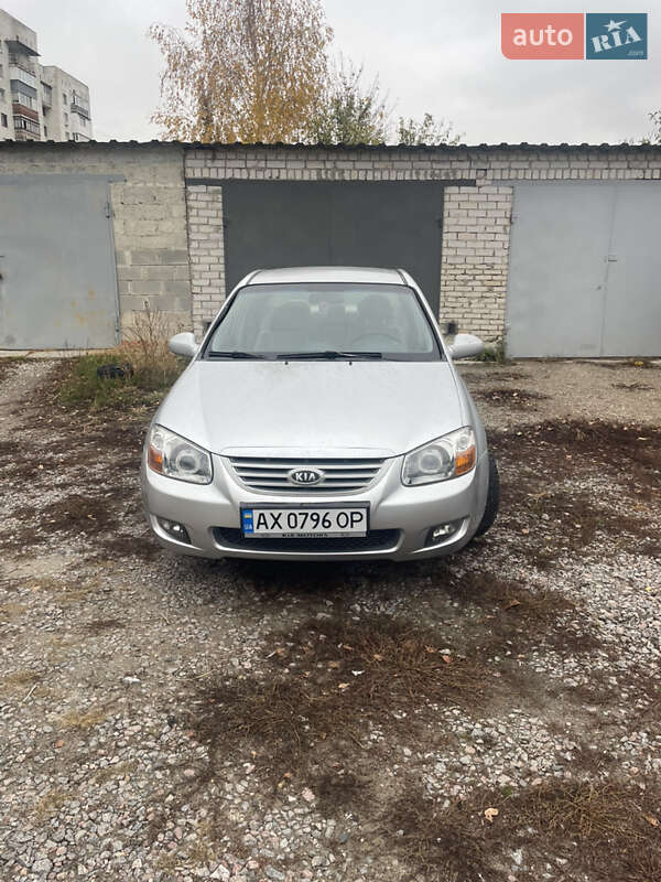 Седан Kia Cerato 2006 в 