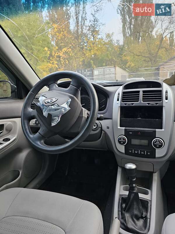 Седан Kia Cerato 2007 в Києві фото 15 Седан Kia Cerato 2007 в Києві