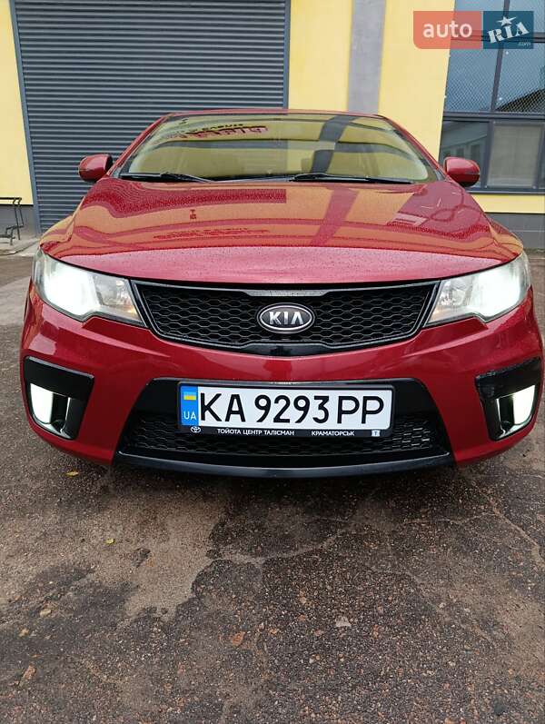 Купе Kia Cerato 2011 в Киеве фото 6 Купе Kia Cerato 2011 в Киеве