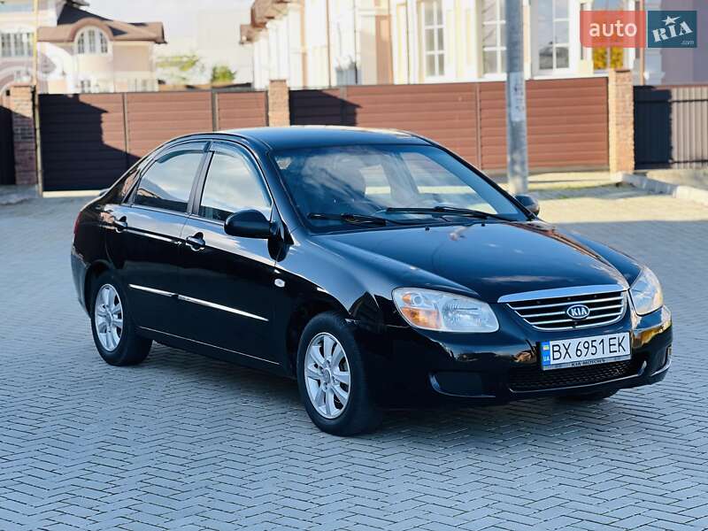 Седан Kia Cerato 2007 в Чернівцях