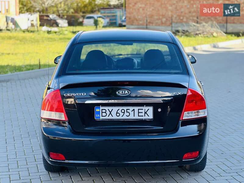 Седан Kia Cerato 2007 в Чернівцях