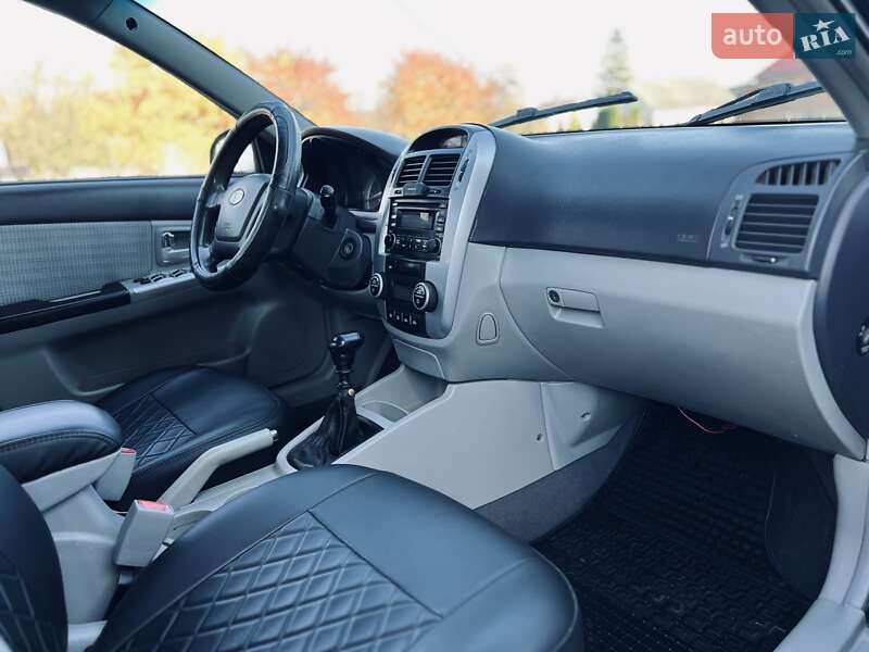 Седан Kia Cerato 2007 в Чернівцях