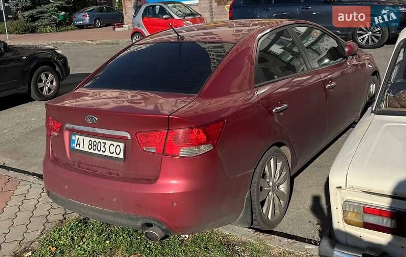 Седан Kia Cerato 2011 в Киеве