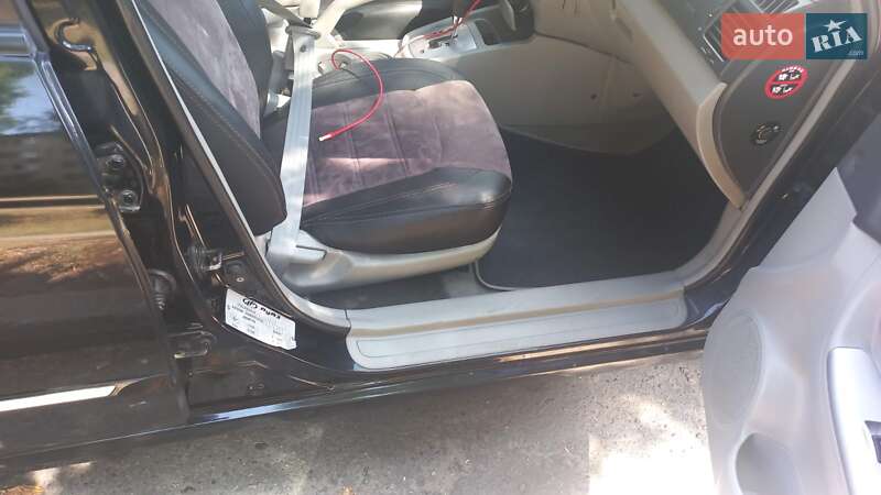 Седан Kia Cerato 2006 в Киеве