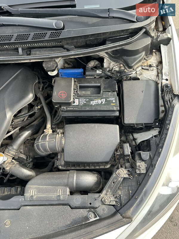 Седан Kia Cerato 2012 в Чернигове фото 65 Седан Kia Cerato 2012 в Чернигове