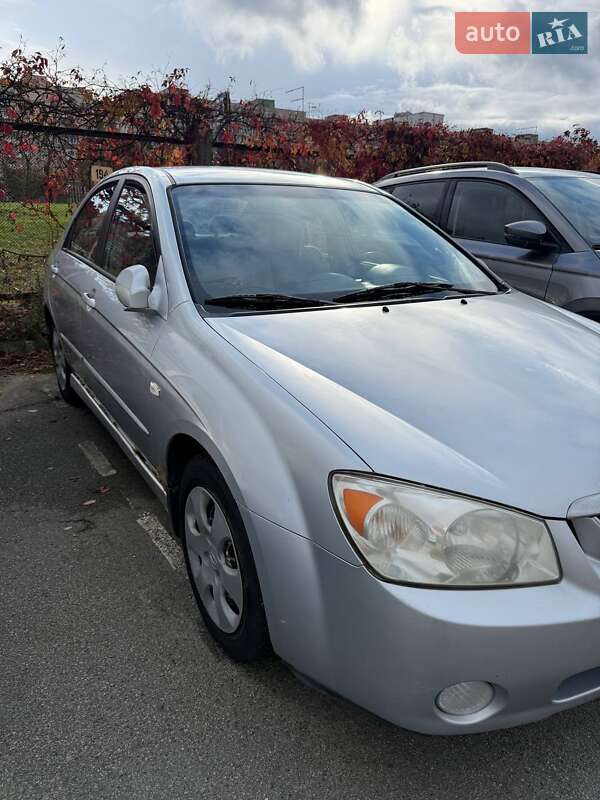 Седан Kia Cerato 2005 в Киеве