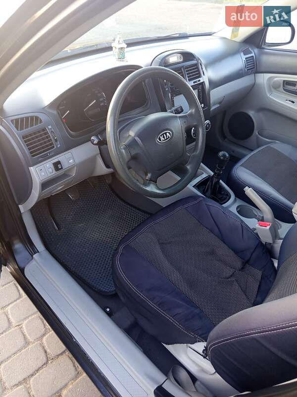 Седан Kia Cerato 2008 в Львове