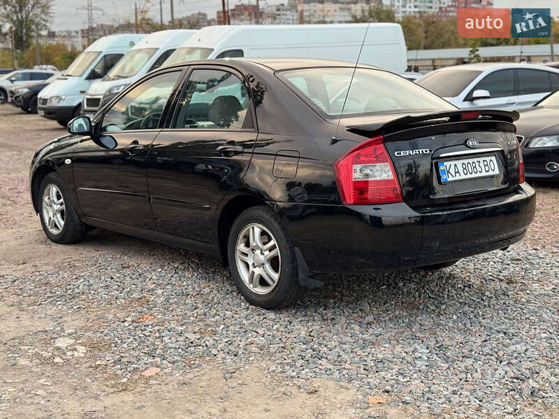 Седан Kia Cerato 2006 в Харькове