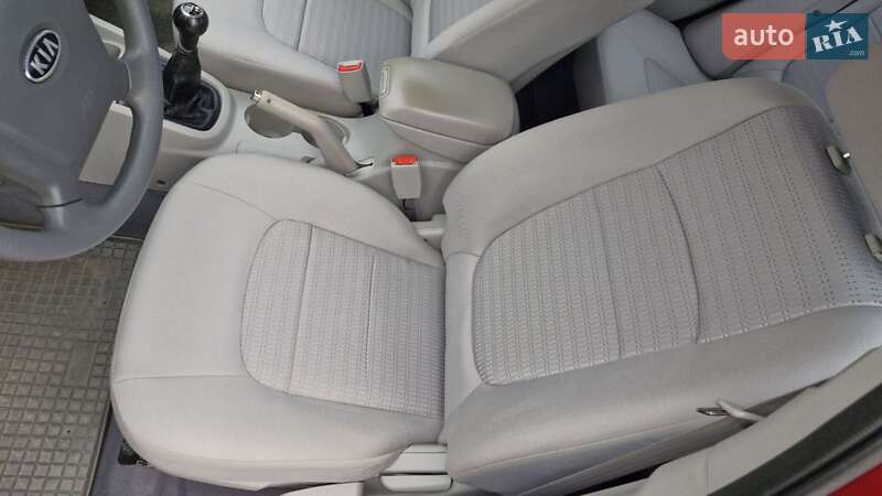 Седан Kia Cerato 2008 в Николаеве фото 34 Седан Kia Cerato 2008 в Николаеве