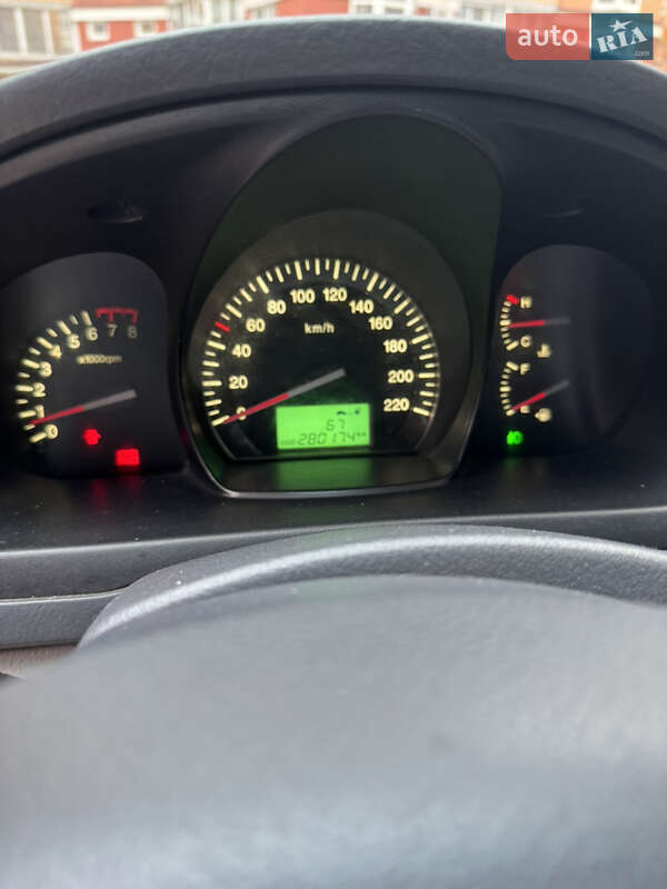 Седан Kia Cerato 2007 в Ирпене