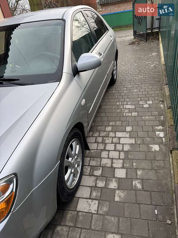 Седан Kia Cerato 2008 в Деражне