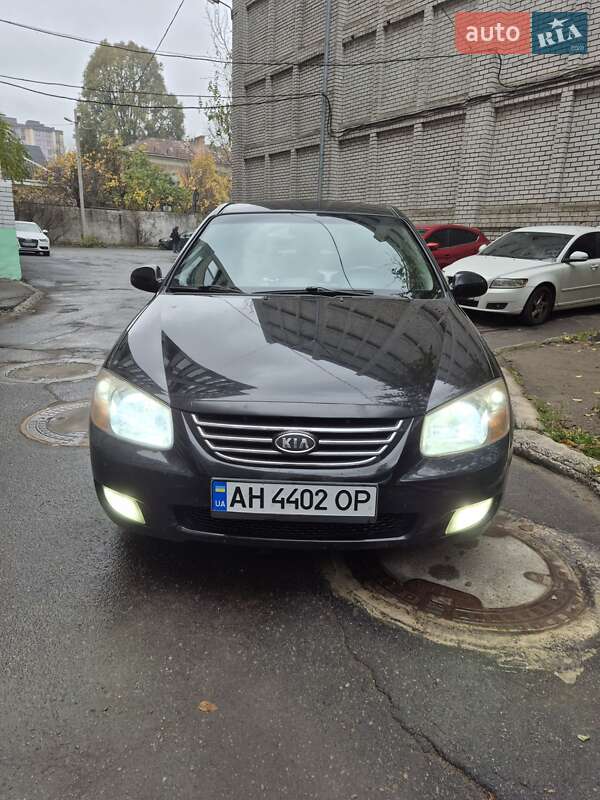 Седан Kia Cerato 2007 в Днепре