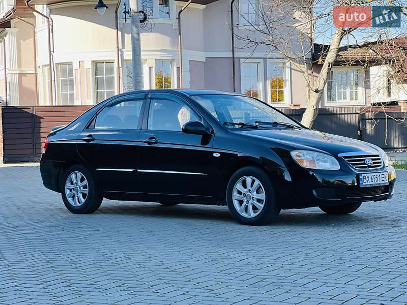 Седан Kia Cerato 2007 в Черновцах