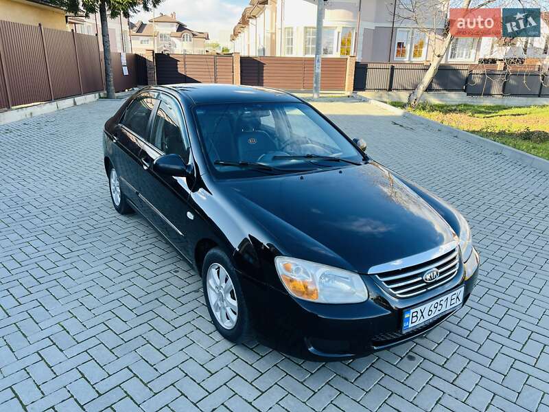 Седан Kia Cerato 2007 в Черновцах