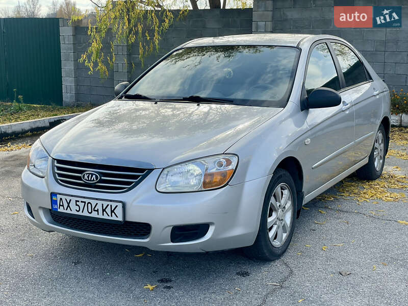 Седан Kia Cerato 2008 в Каменском