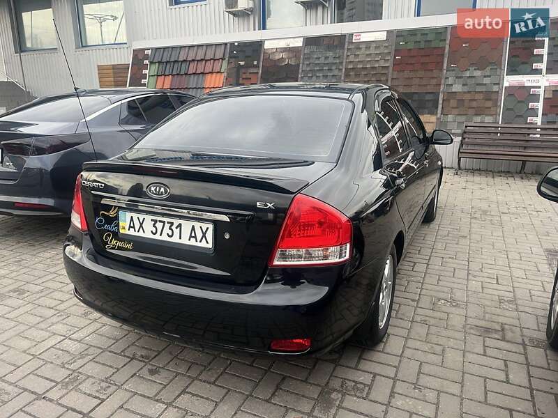Седан Kia Cerato 2007 в Харькове